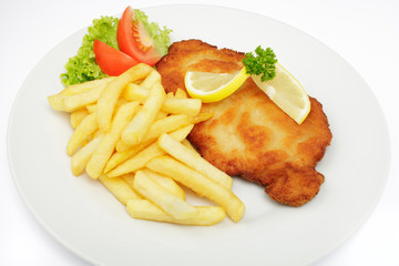 Schweineschnitzel Wiener Art mit Pommes frites