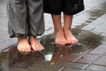 Barfoot in the rain