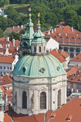 Obraz premium Saint Nicholas Church at Prague as seen from Petrin lookout Towe