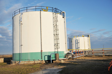 Obraz premium oil tanks