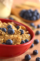Cereal with fresh blueberries