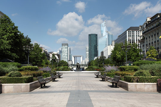 Quartier de la D&eacute;fense