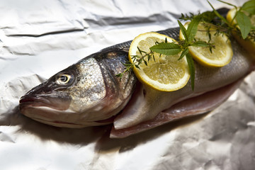 Bar, poisson, papillote, citron, papier aluminium, cuisine
