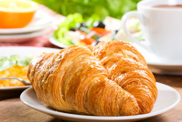 breakfast with croissants