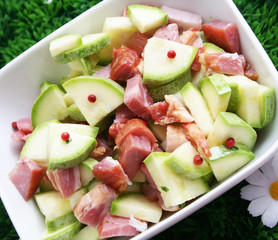 Kassler und Zucchinis