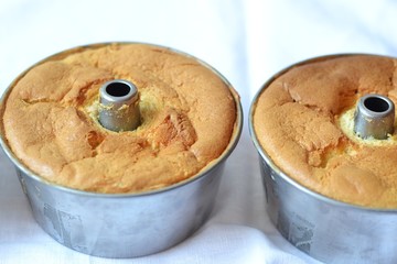 焼き立てシフォンケーキ