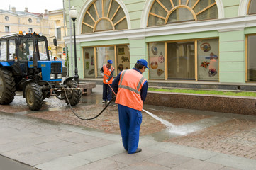 Street cleaner