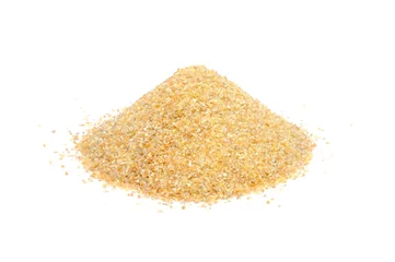 Fototapeten Wheat Groats (Bulgur) Isolated on White Background © Vidady