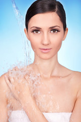Naklejka premium clean face and stream of water