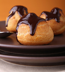 profiteroles au chocolat
