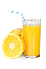 Glas mit frisch gepresstem Orangensaft