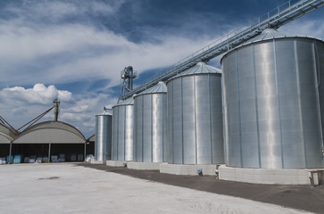 Obraz premium cooperativa agricola, silos