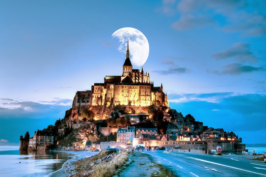 HDR de l'heure bleue au Mont-Saint-Michel