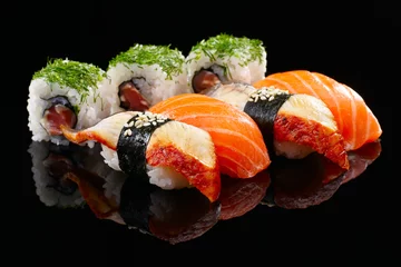 Selbstklebende Fototapeten Nigiri-Sushi © Alexey Laputin