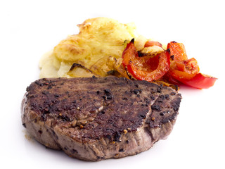 Steak mit Kartoffelgratin
