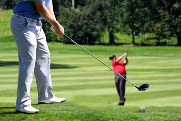 Obraz premium Man playing golf