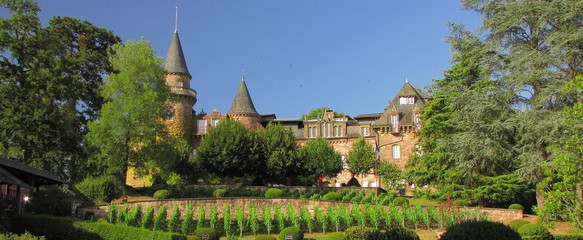 Château de Castel Novel ; Corrèze ; Périgord ; Limousin