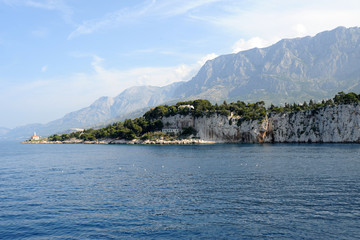 Obraz premium Makarska en Croatie - Presqu'île Saint-Pierre