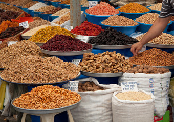 spice fruits dried nuts almonds figs market marketing