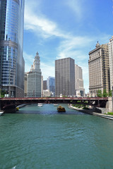 Fototapeta na wymiar Summertime on the Chicago River