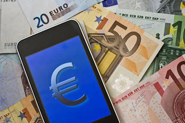 euro symbol on handheld © Gewoldi