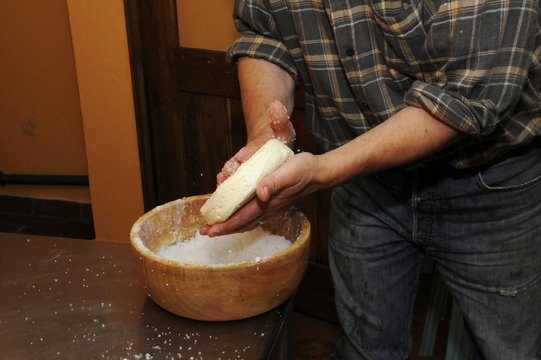 fabrication du fromage de munster
