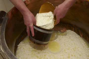 fabrication du fromage de munster