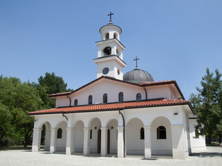 Fototapeta na wymiar White Orthodox Church