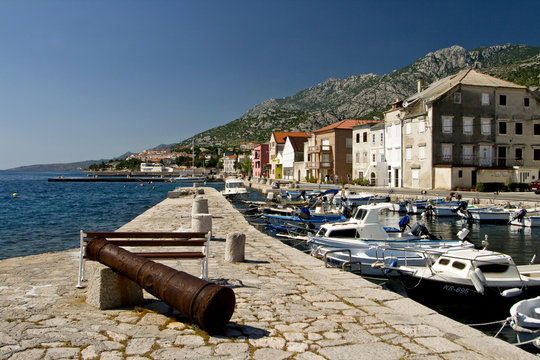 View from the Karlobag pier
