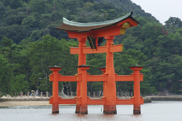 厳島神社