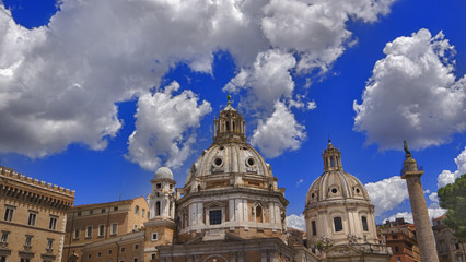 Roma, le chiese di S.Maria di Loreto e SS Nome di Maria