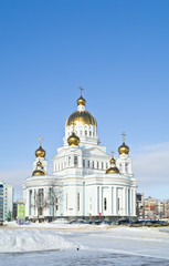 Fototapeta na wymiar Orthodox cathedral