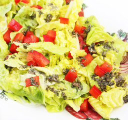 Salat mit Pesto