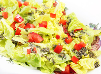Salat mit Pesto