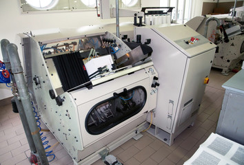Post press finishing line machine