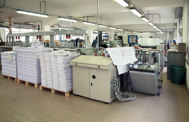 Post press finishing line machine