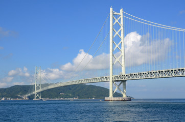 Fototapeta na wymiar Akashi Kaikyo Bridge