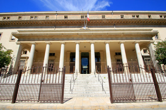 palais de justice aix en provence