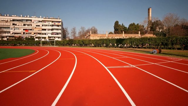 Athletic_track