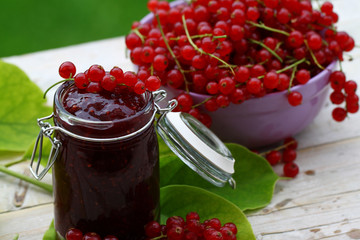 Rote Johannisbeerenmarmelade