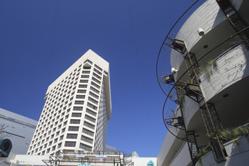 リトル東京ウェラーコート