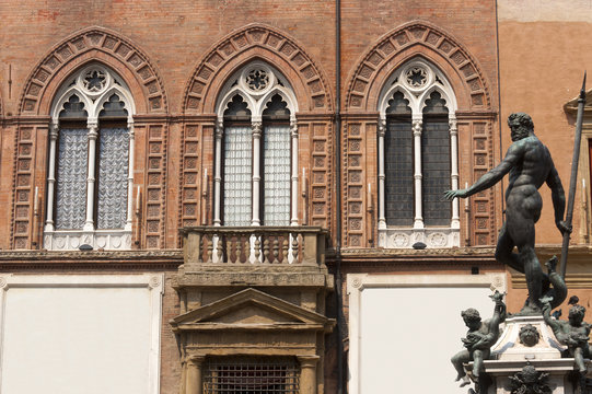 Bologna, Neptune's bronze statue and historic palace