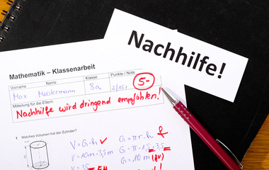 nachhilfe schwarzer hintergrund ka