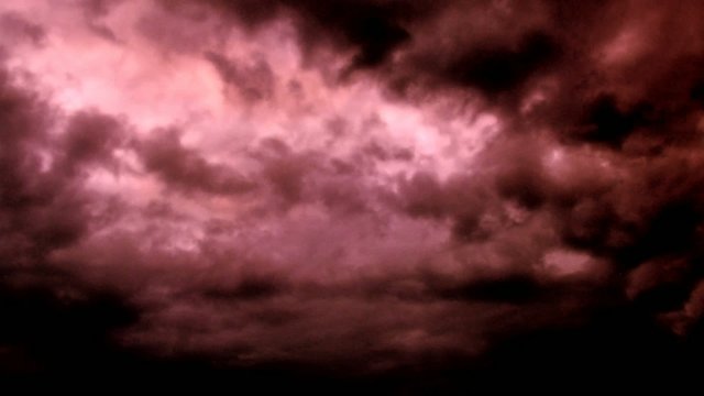 Dramatic_clouds_01