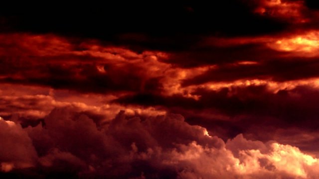 Dramatic_clouds_02