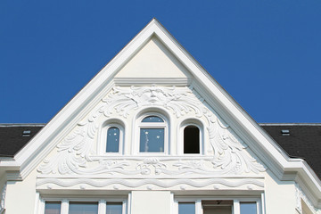 Altbau-Dachgiebel
