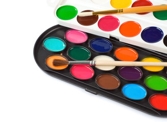 paint brush and painters palette