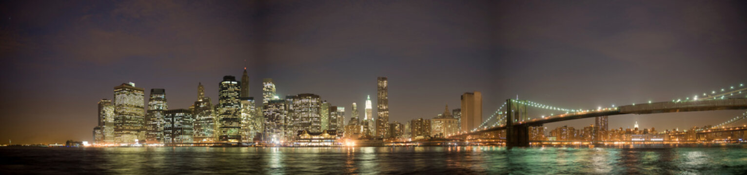 Manhattan skyline and Brooklyn bridge, NY © forcdan