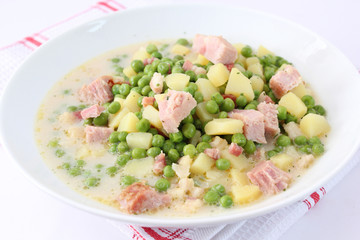 Erbsensuppe mit Kassler