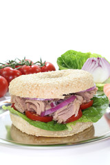 Bagel mit Thunfisch